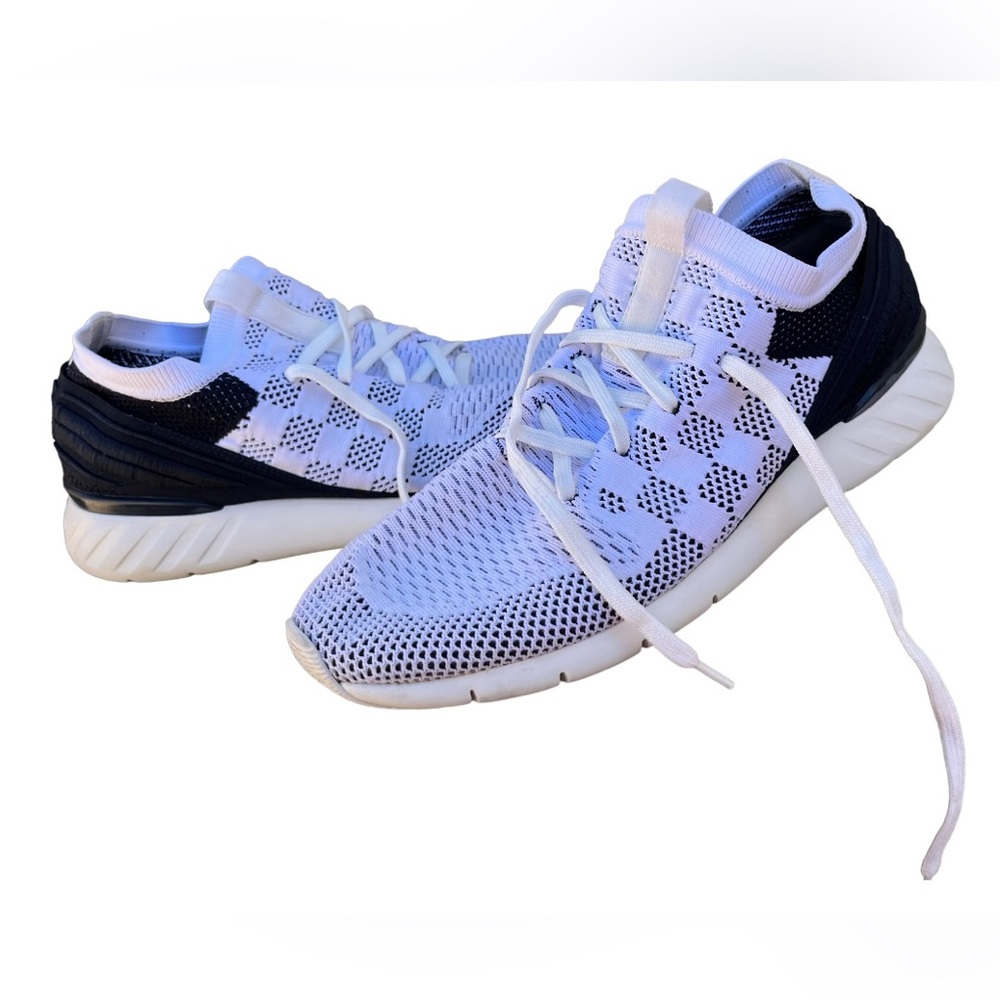Louis Vuitton White/Blue Mesh Knit Fastlane Low Top Sneakers, US 8 (fits like 9)